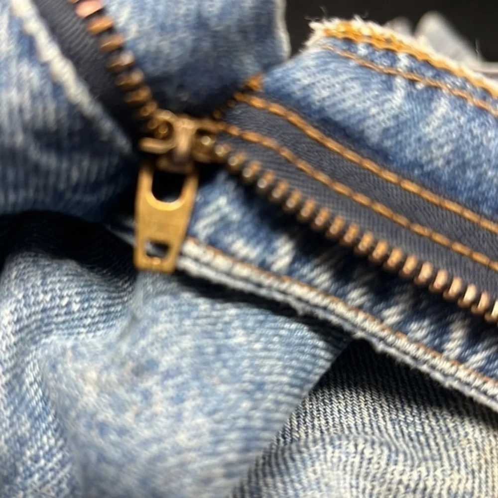 Levi’s orange tag VNTG paper tag destroyed and grunged sz 34 jeans A8